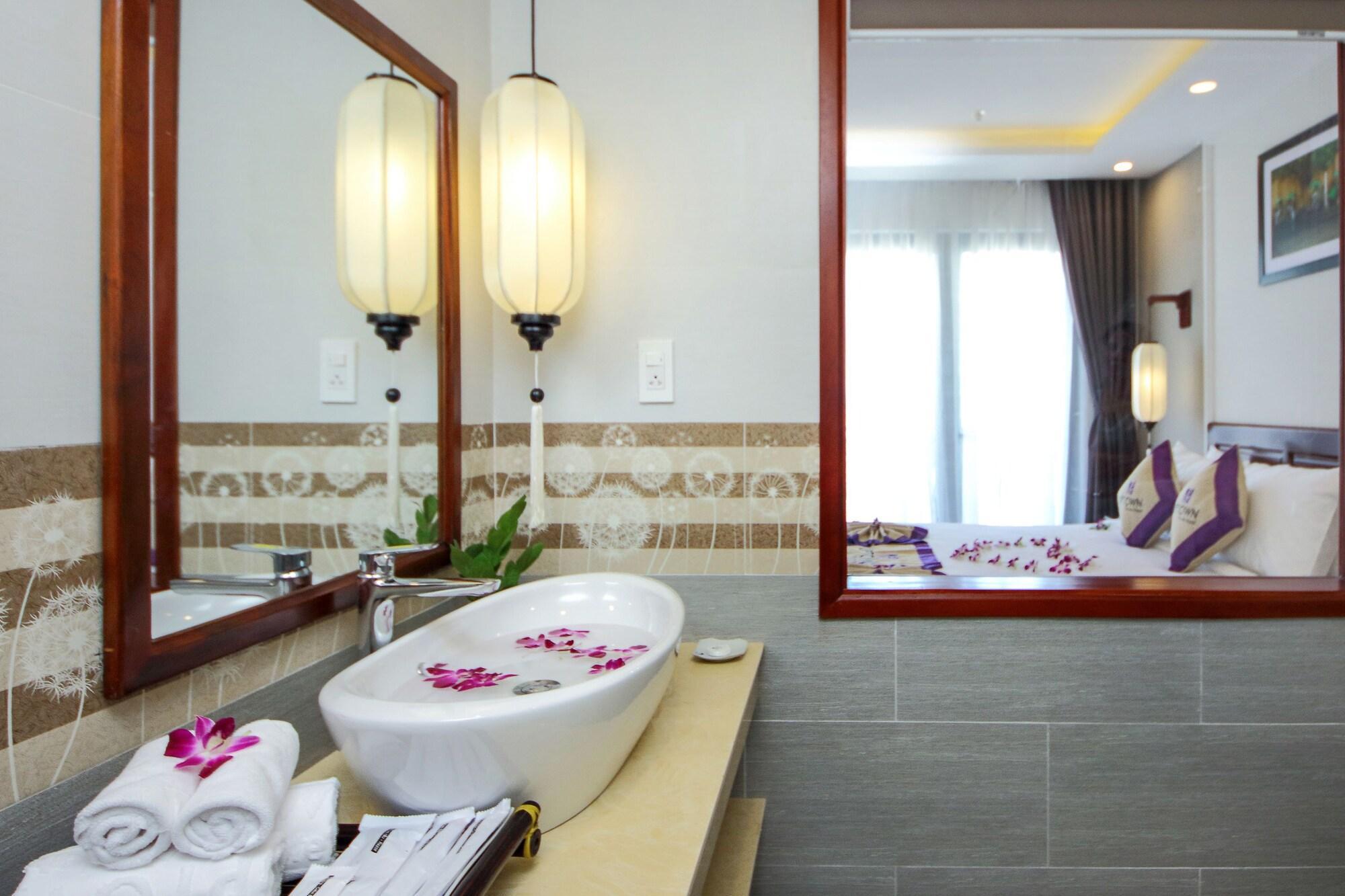 Uptown Hoi An Hotel & Spa Экстерьер фото
